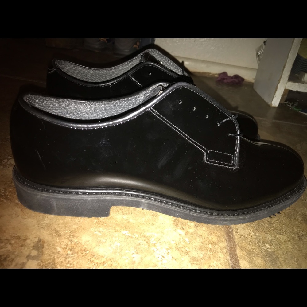 Men’s dress shoes